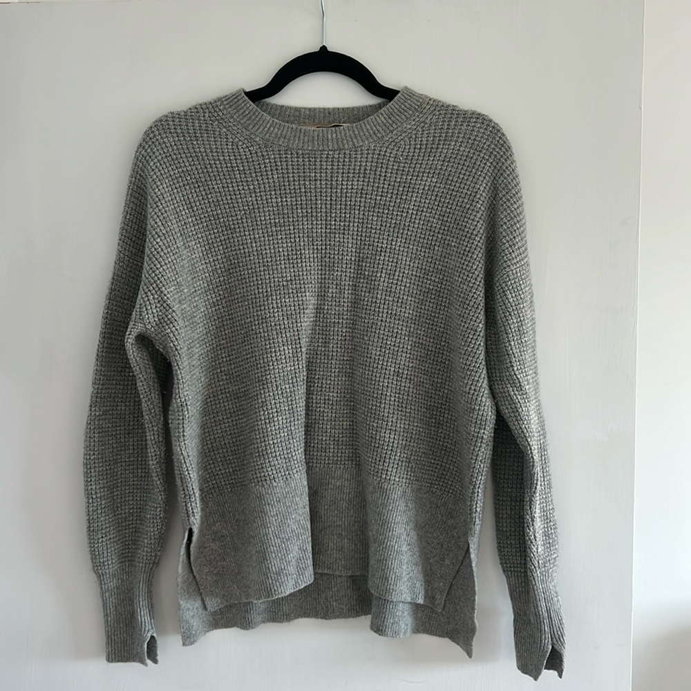 Everlane 100% cashmere gray sweater | size M